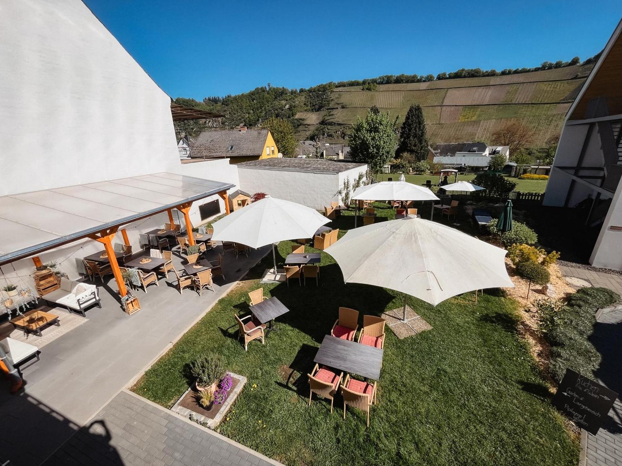 Hotel Restaurant Zur Marienburg Pünderich Екстериор снимка